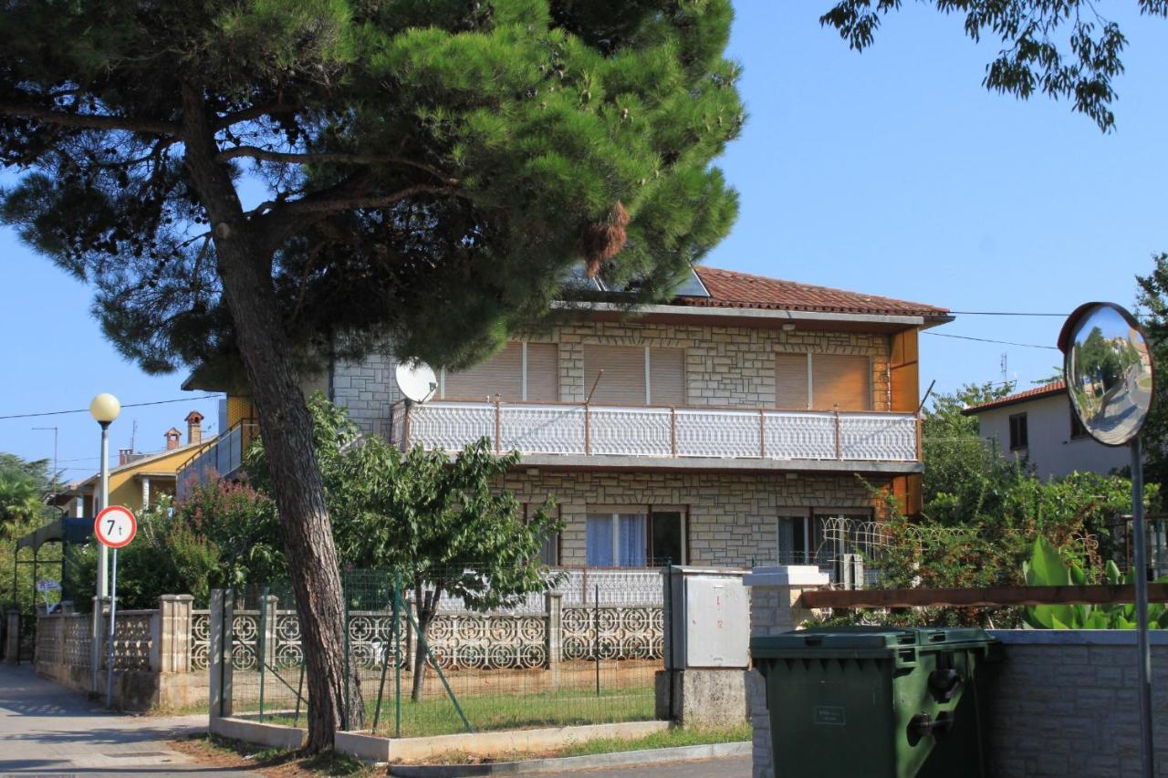 Apartments With A Parking Space Umag - 7066 외부 사진